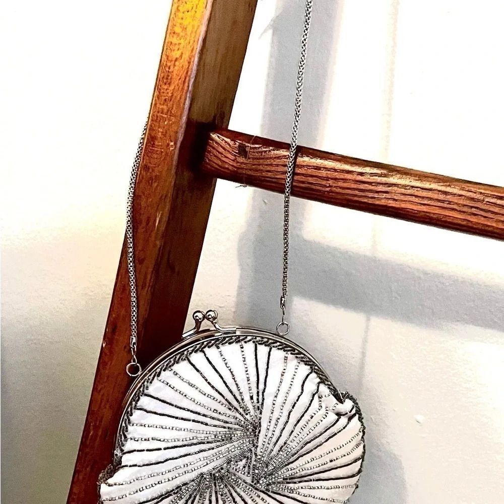 Vintage Magid White Micro Beads Evening Purse new - Picture 4 of 9